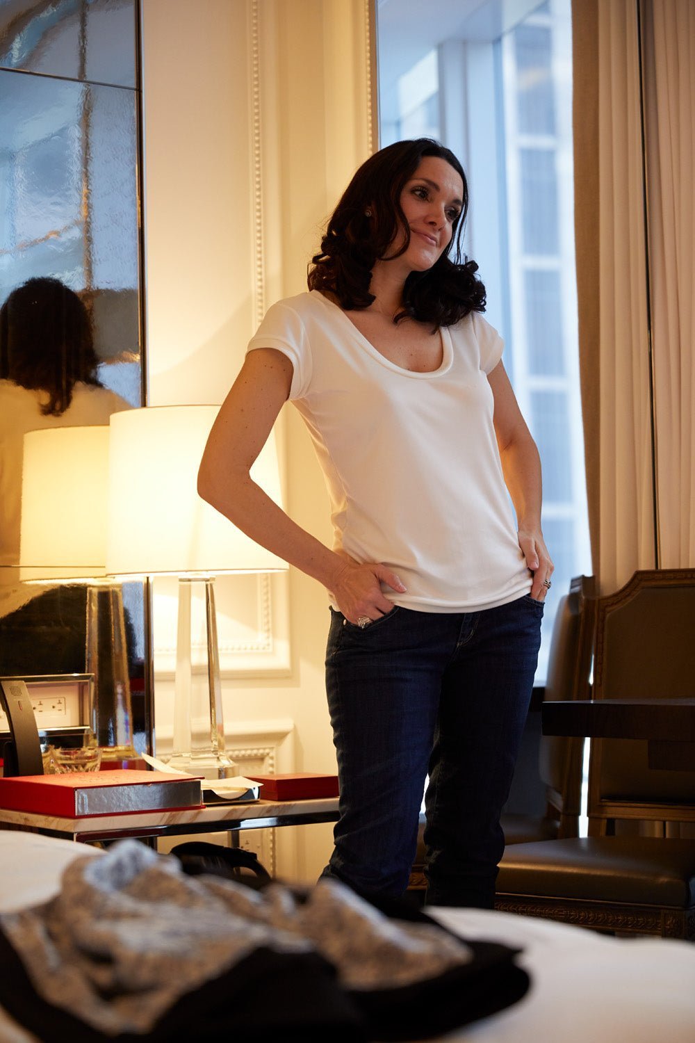 Luxe Finish Seam Silk Jersey T Shirt Scopneck — The Marilyn - Senza Tempo Fashion