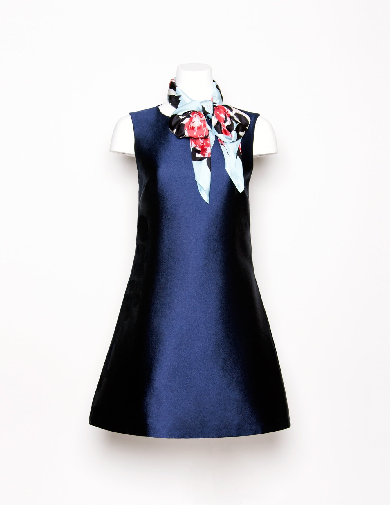 English style silk scarf