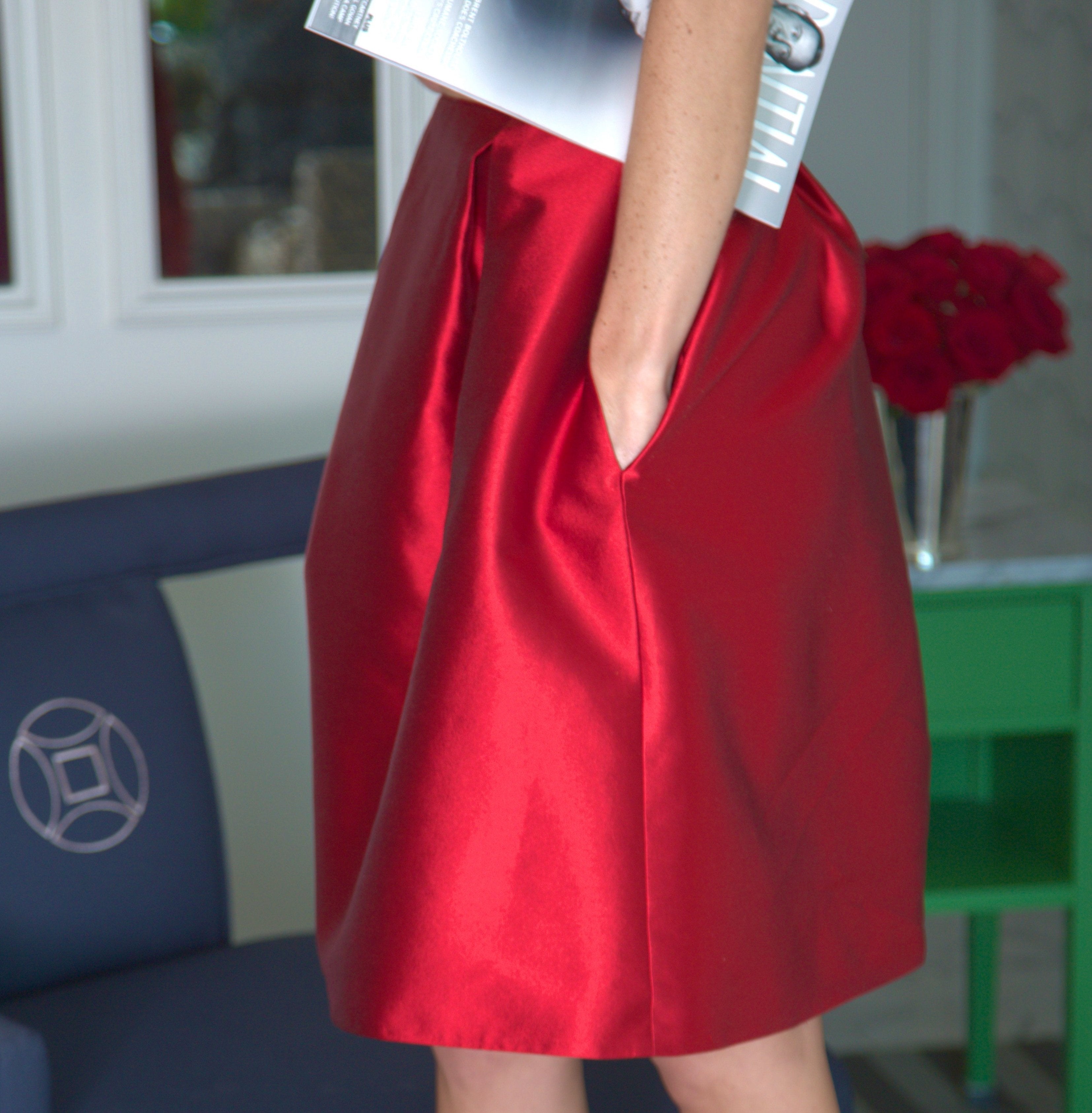red holiday skirt with pockets