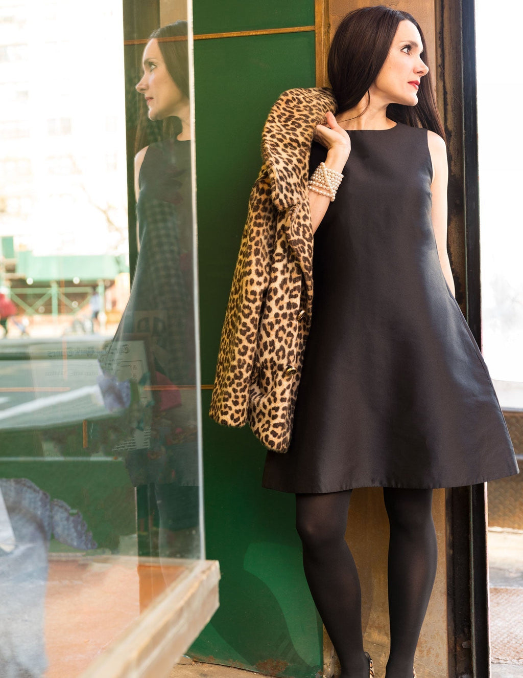Classic A-line Style Dress with Pockets Black — The Lawson - Senza Tempo Fashion