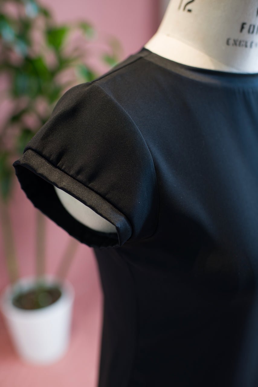 Luxe Finish Seam Silk T Shirt Boatneck — The Marilyn II - Senza Tempo Fashion