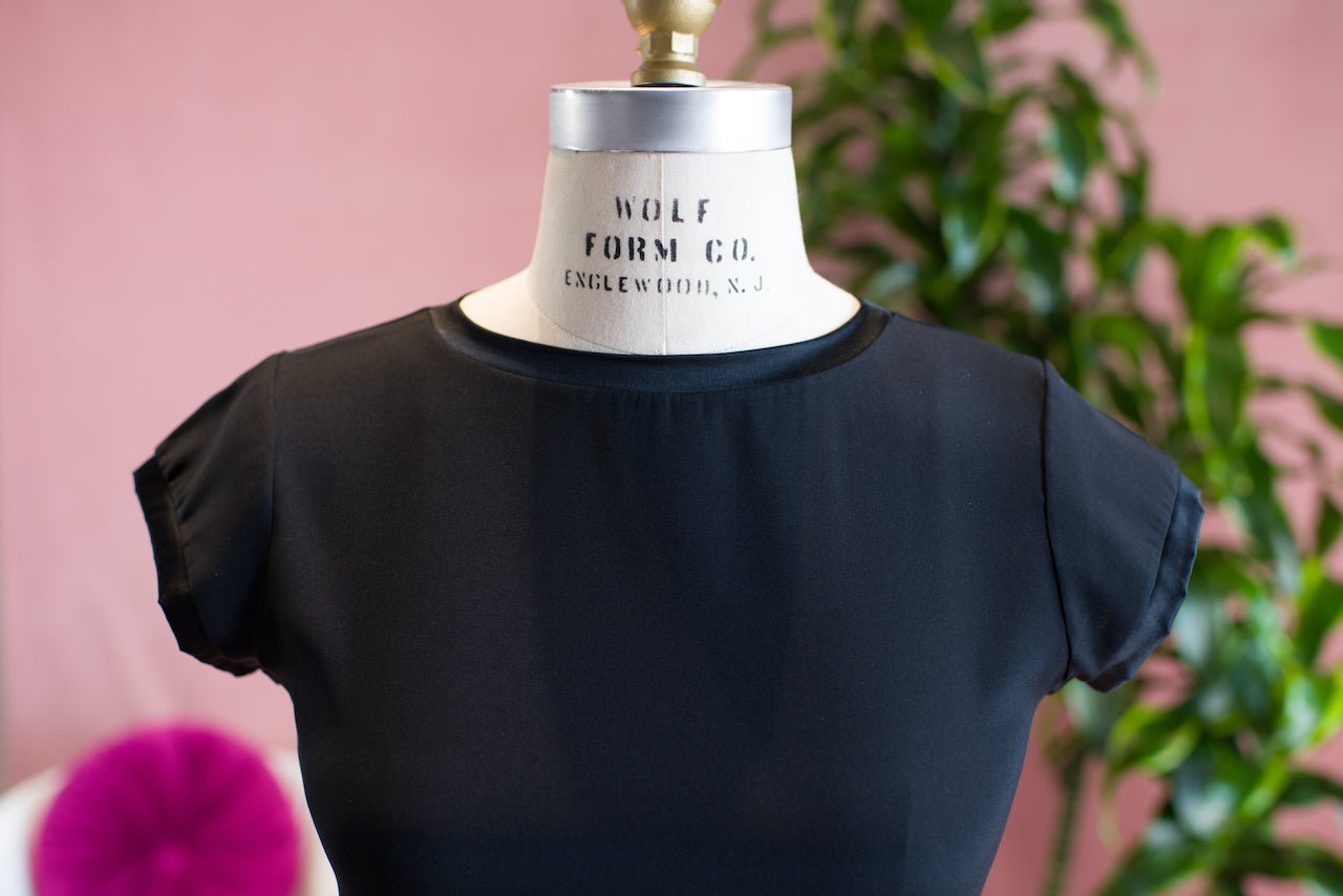 Luxe Finish Seam Silk T Shirt Boatneck — The Marilyn II - Senza Tempo Fashion